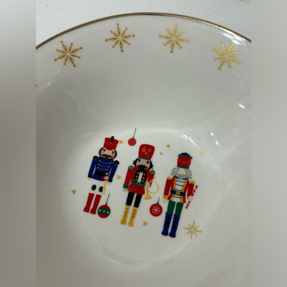 NEW Holiday Style Nutcracker Ceramic Bowls 7” Christmas Set of 4 - Picture 3 of 6